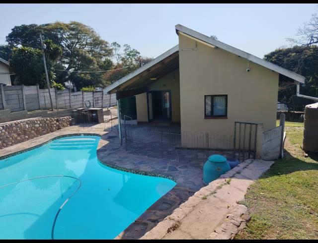 6 BEDROOM HOUSE FOR SALE IN NORTHDENE